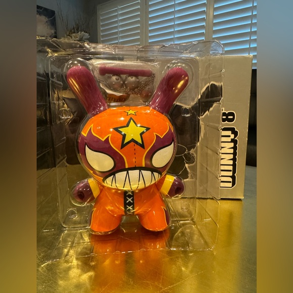 El Loco Dunny by Tristan Eaton (2004) 8”Signed by the artist. Collectors item. - Picture 2 of 10